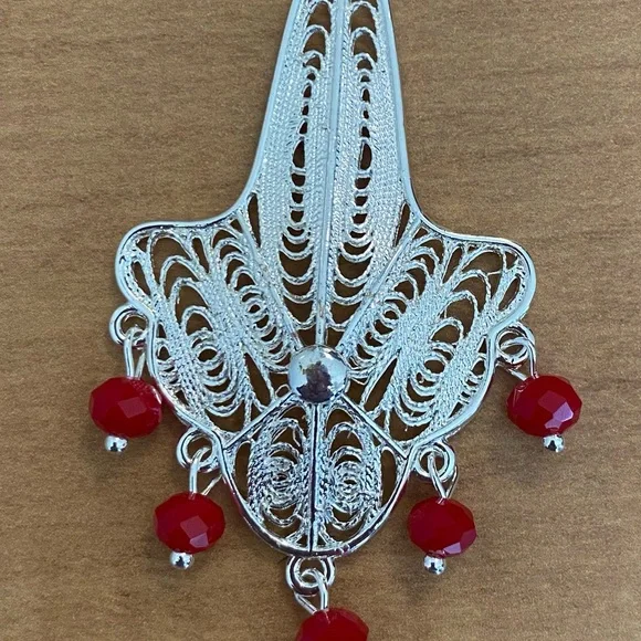 XXL Filigree silver tone accent earrings - Picture 4 of 8